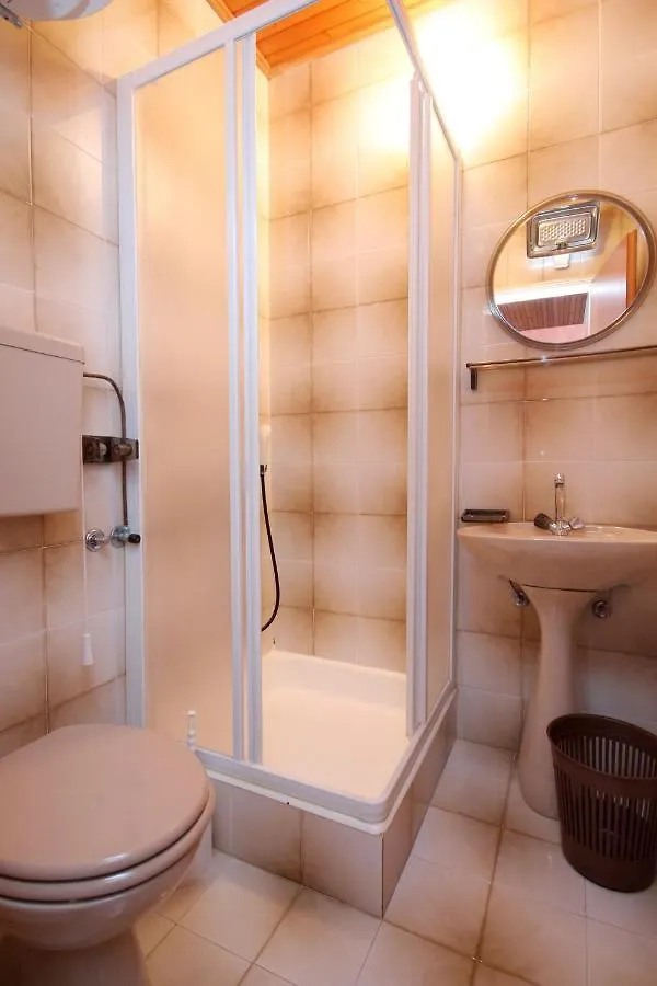 Guest house Double Room Mandre 3557B Kolan
